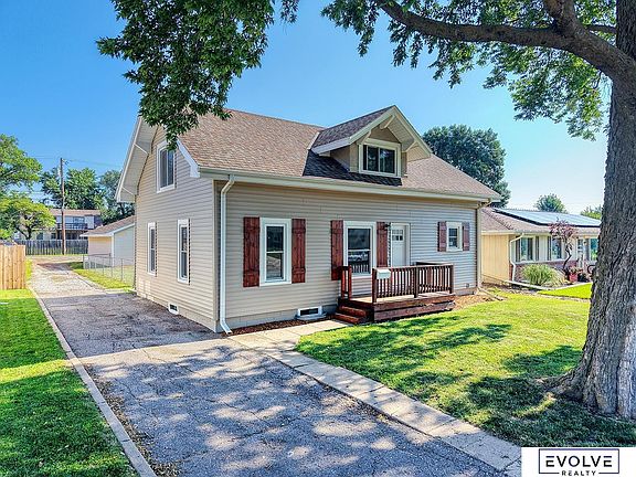 3rd image of 1712 Ella St
