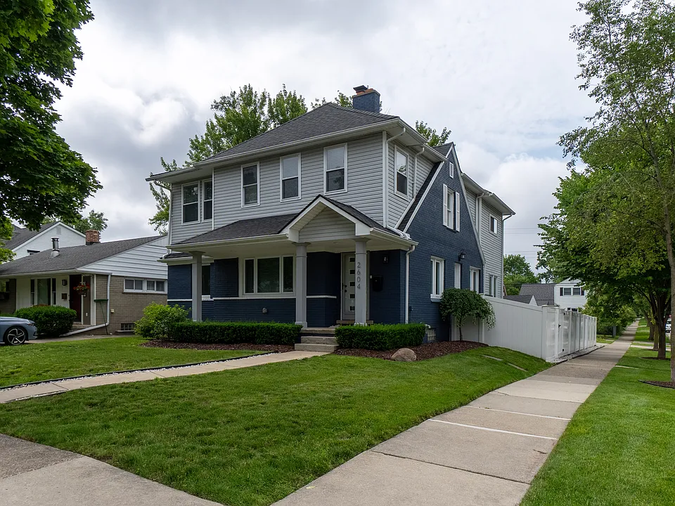 2604 Manchester Rd
