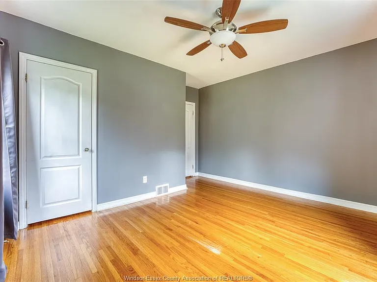 2010 Olive Rd — Photo 21