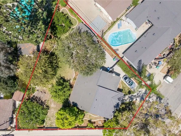 6813 E Los Santos Dr, Long Beach, CA 90815