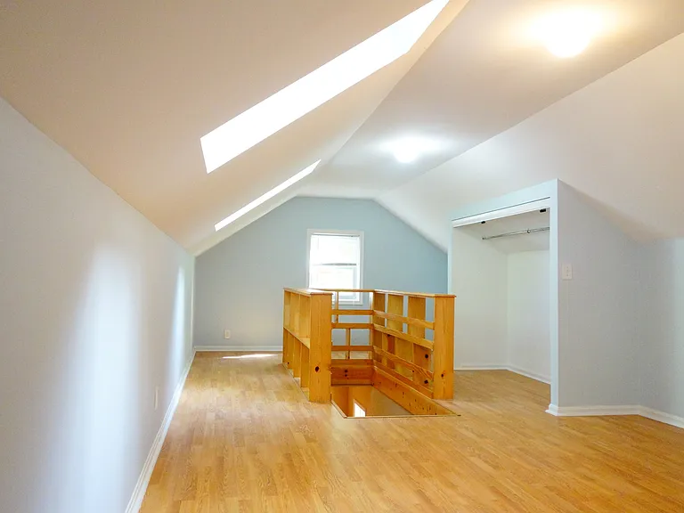 8405 Greenwood Ave — Photo 53