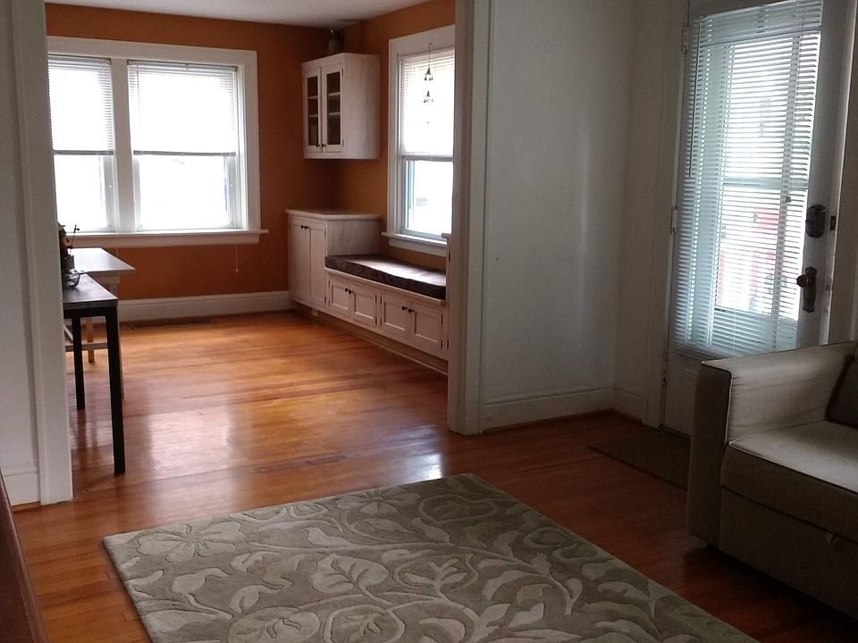 living / dining room