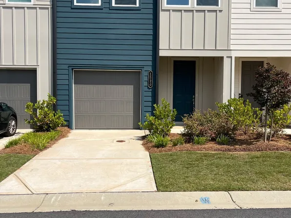 1520 Parks Edge Ln NW, Atlanta, GA 30318