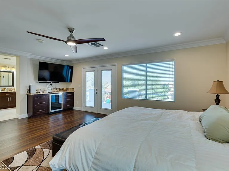 5056 Shadow Palm Ct — Photo 26