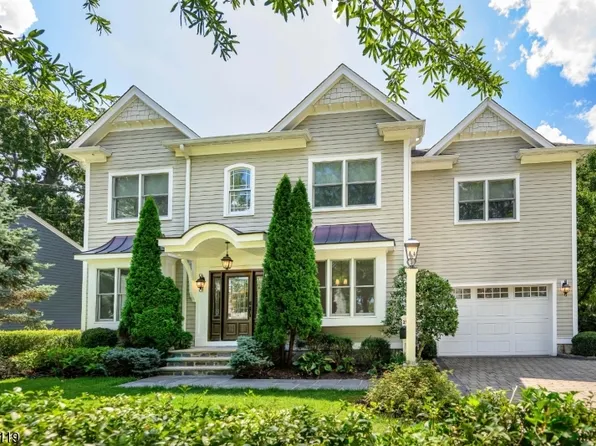21 Anthony Dr, Madison, NJ 07940