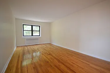 Rented by Silverstein Collection LLC 