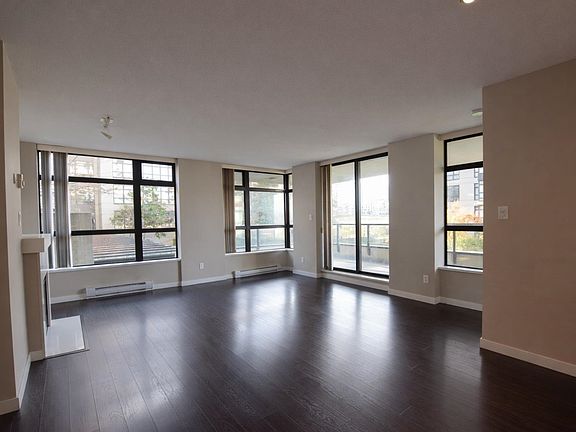 2nd image of 8160 Lansdowne Rd #406