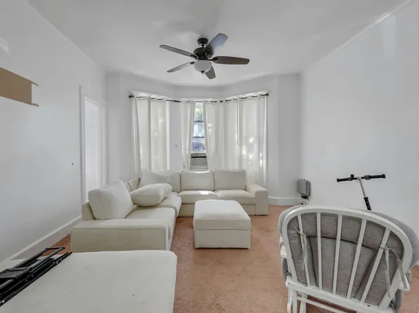 46 Highwood Terrace image 11 of 30