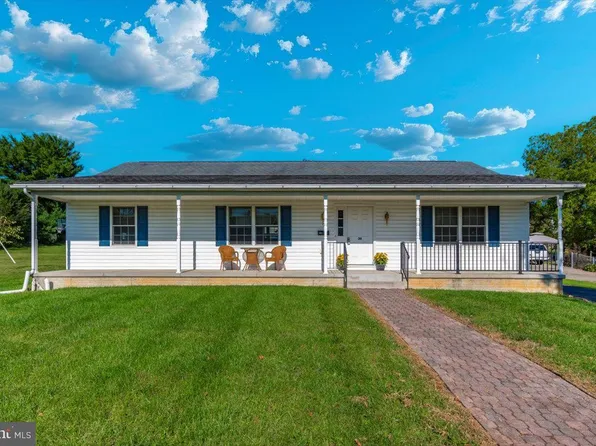 311 N Main St, Boonsboro, MD 21713