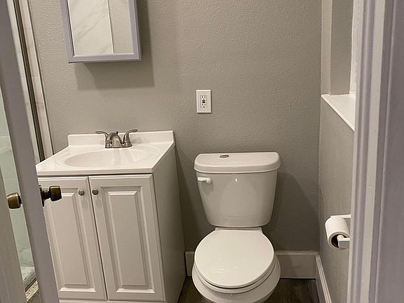 5th image of 3040 Falls Dr #3040