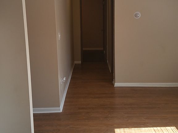 3rd image of 2140 Kenilworth Ave APT 305