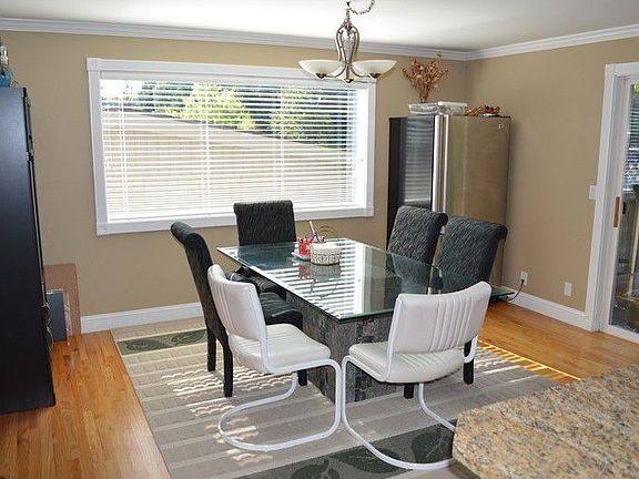 5th image of 12428 SE 27th St
