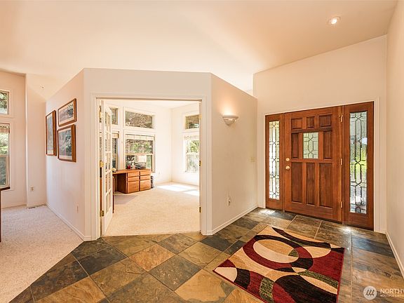 3rd image of 110 Sea Bluff Lane