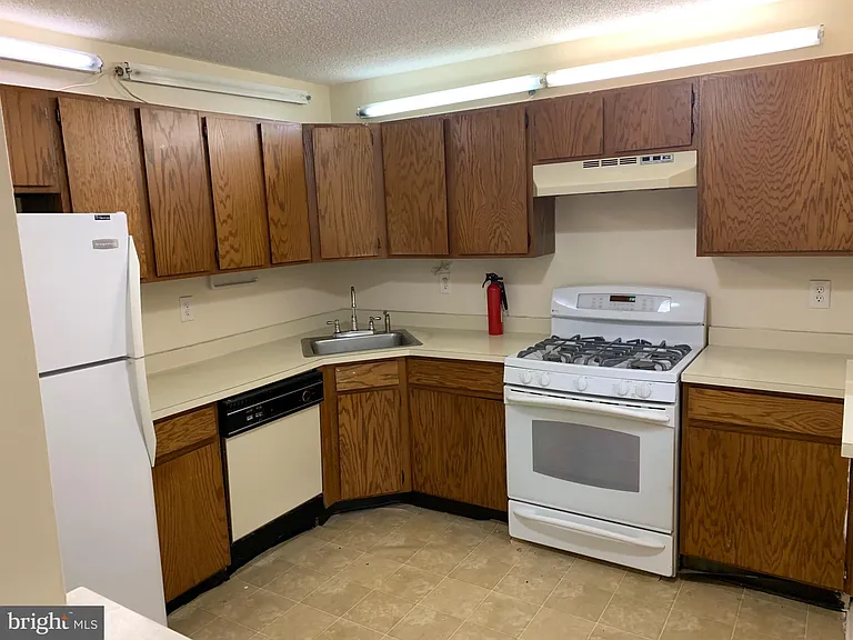 57 Juniper Way — Photo 4