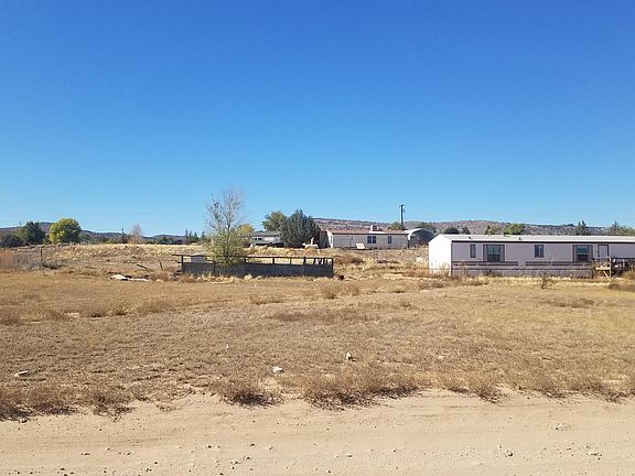 4th image of 3350 N Yucca Ln
