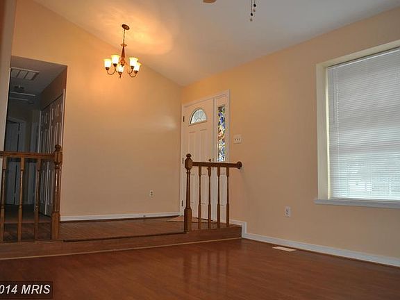 5th image of 8 Bryant Blvd