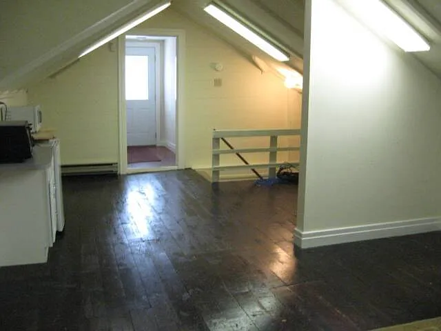 860 South Broadway - Alydar — Photo 2