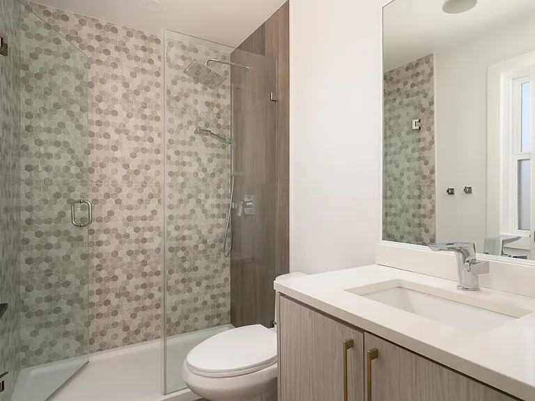 15950 Alder Pl #2 — Photo 12