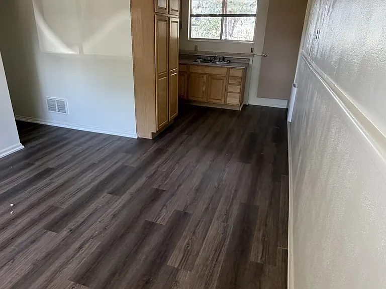 480 Harmony Dr #B — Photo 3