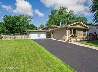 402 N Lombard Ave, Lombard, IL
