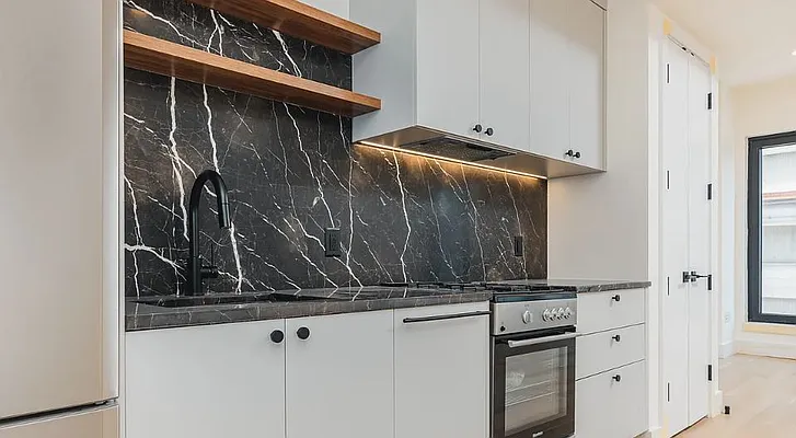 Rented by Dalan Rentals | media 40