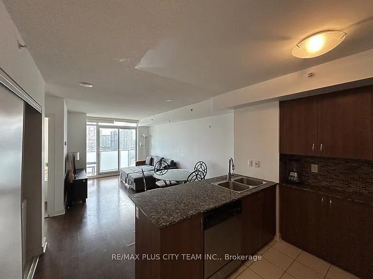 5740 Yonge St #1310 — Photo 4