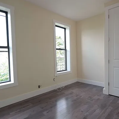 Rented by Nooklyn NYC LLC | media 3