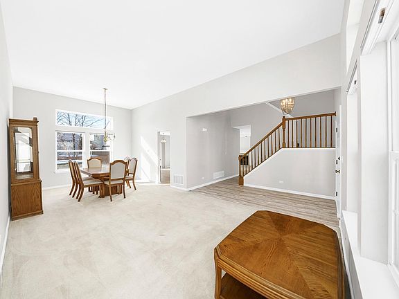 4th image of 5390 Chancery Way