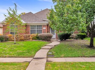 335 Touchdown Dr, Irving, TX 75063