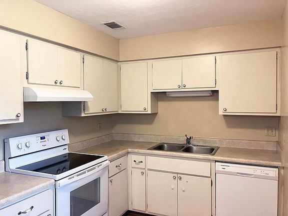 4th image of 2056 NW 42nd Ave