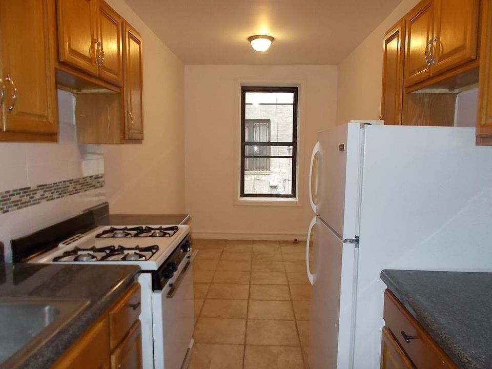 1st image of 540 Saint Johns Pl #D1