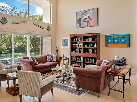Home For Sale In Saturnia