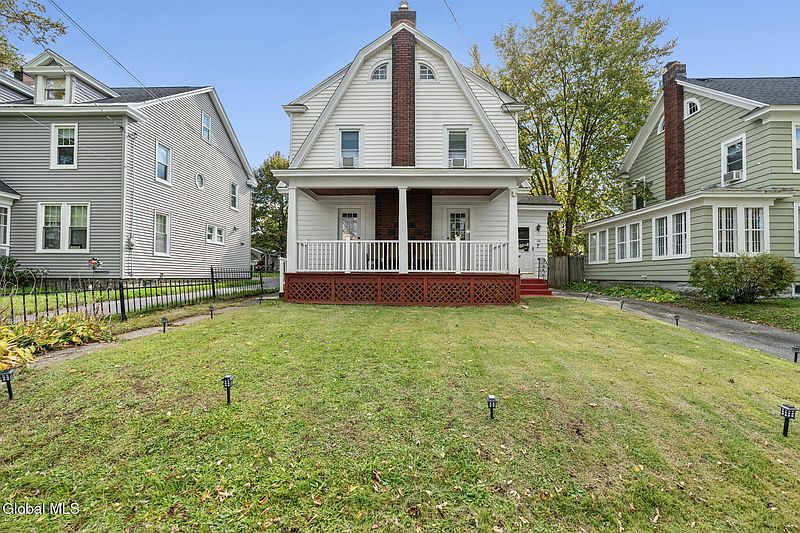 3rd image of 1126 Ardsley Road