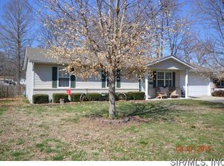 325 N Lebanon St, Mascoutah, IL