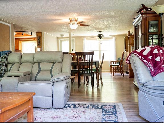 4th image of 2609 River Rd