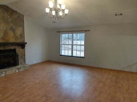 2nd image of 4995 Jacksons Mill Dr