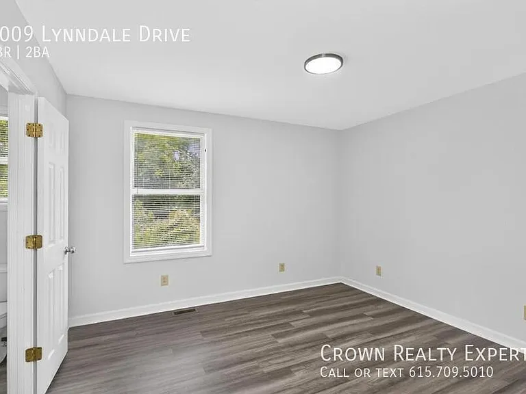 1009 Lynndale Dr — Photo 30