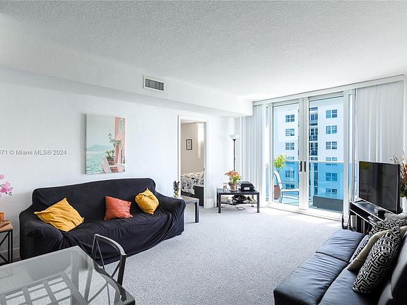 5th image of 7501 E Treasure Dr APT 7T