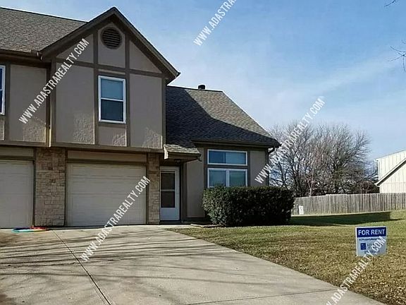4th image of 7728 W 152nd St