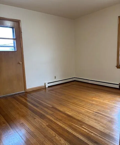 921 Haywood Dr — Photo 11