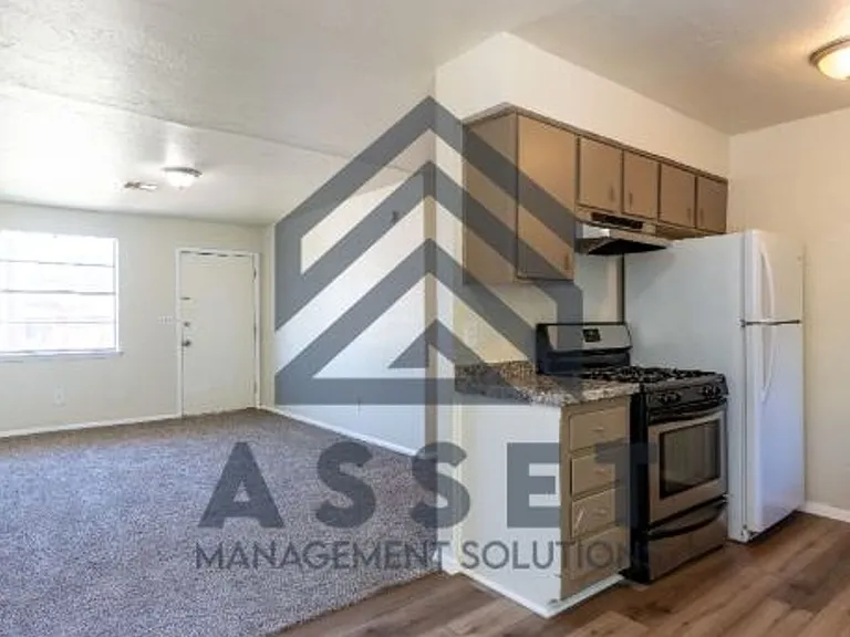 1617 Cynthia Dr — Photo 6