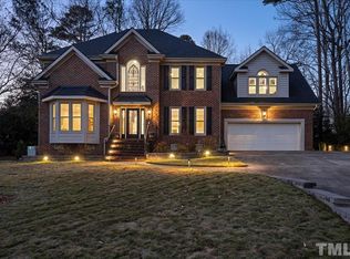 105 Esplanade Ct, Cary, NC 27511