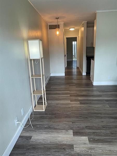 1st image of 3915 S Flagler Dr APT 115