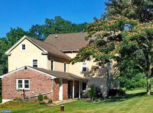 17 Faust Rd, Schwenksville, PA 19473