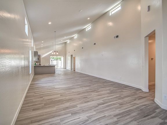 5th image of 7655 N 23rd Ave