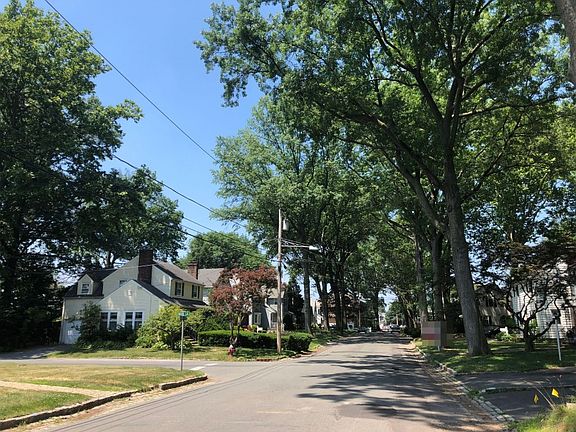4th image of 1948 Oakwood Pkwy