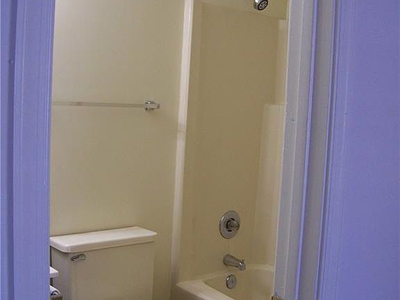 5th image of 4723 Bay Quarter Ct