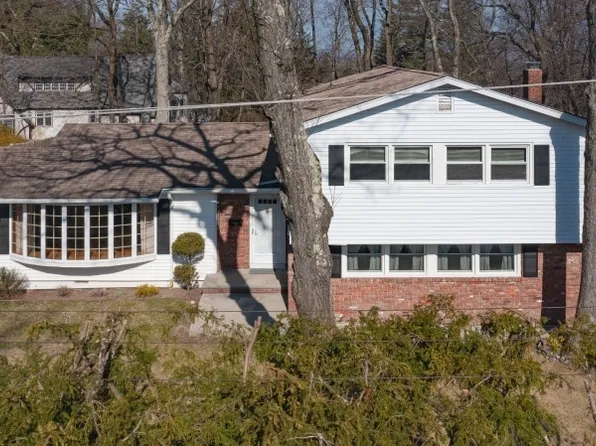 22 Hickory Trl, Sparta Twp., NJ 07871