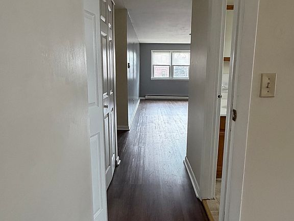 4th image of 179 Elm St APT 6