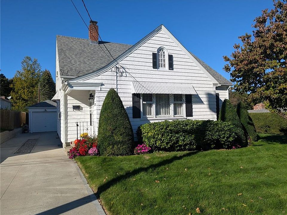 1st image of 10 Bellevue Ave
